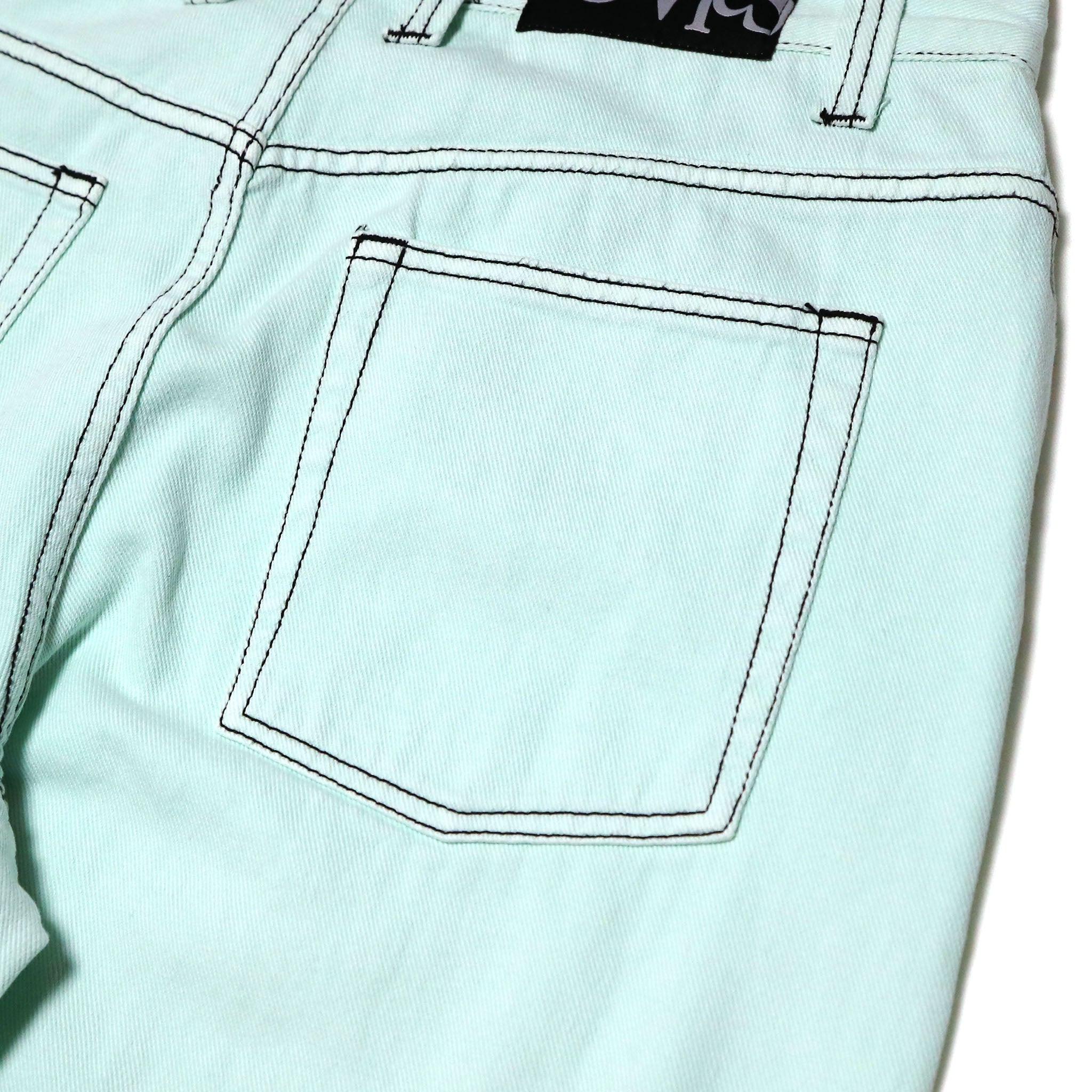 https://cdn.shopify.com/s/files/1/0046/4401/2066/files/HEAVIES-ClassicJeans_MintWhite8.jpg?v=1766506641