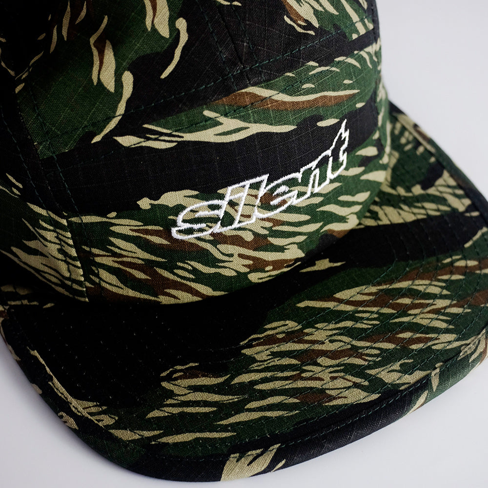 https://cdn.shopify.com/s/files/1/0046/4401/2066/files/silent-camo3.jpg?v=1764590399